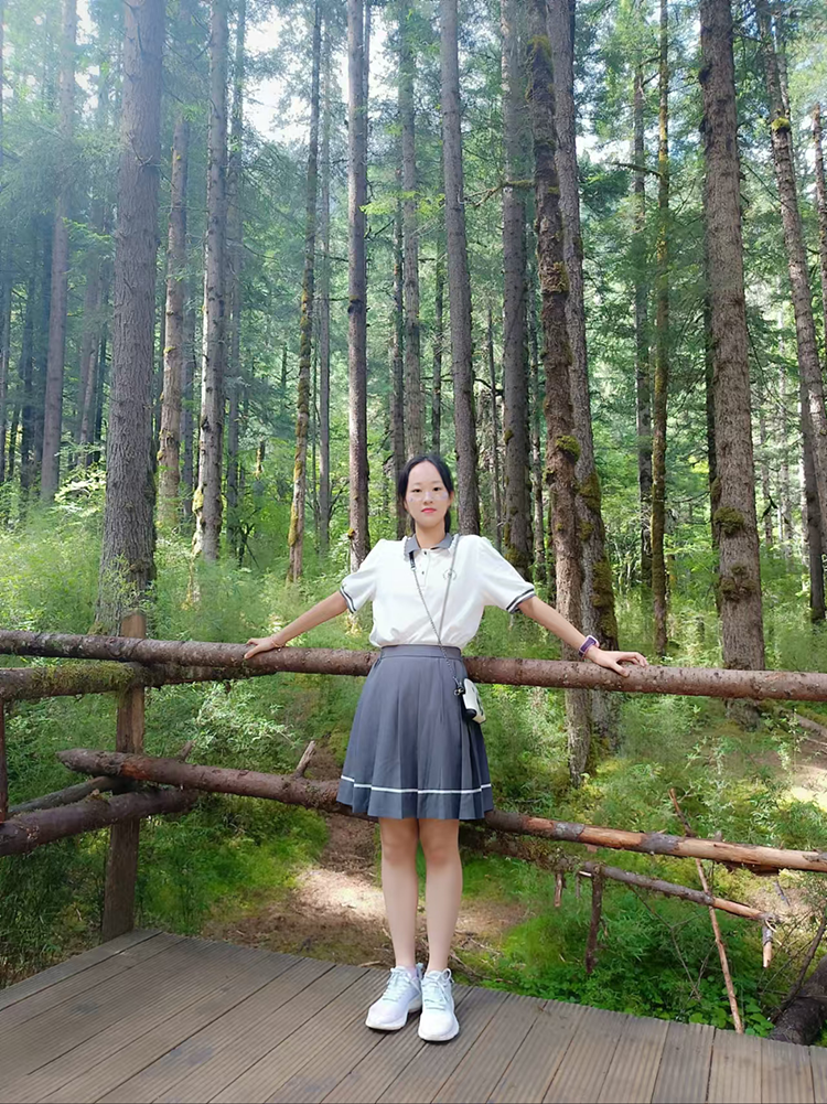 12秦一诺.png