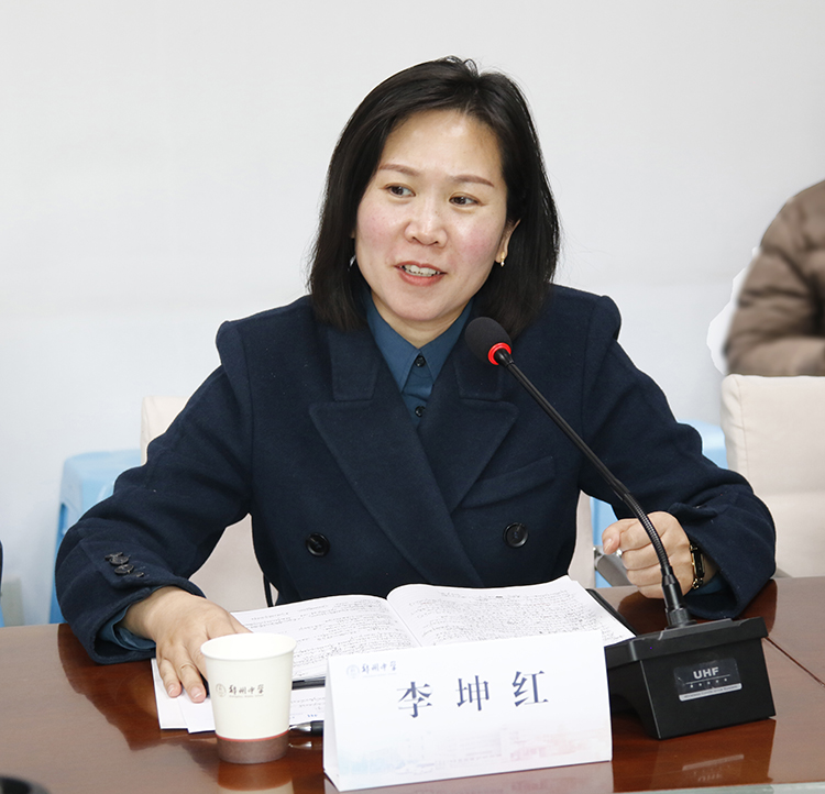 郑州中学梧桐校区（高新一中）校长李坤红点评（4）.JPG