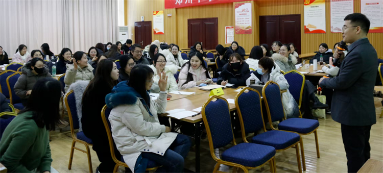 图片3：老师们和李建民老师积极互动 (2).jpg