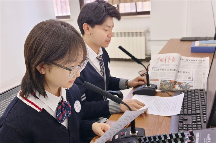 图4：声颂雷锋.jpg