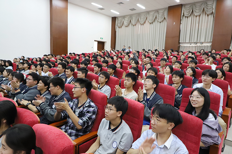 图片11：喝彩时刻.JPG