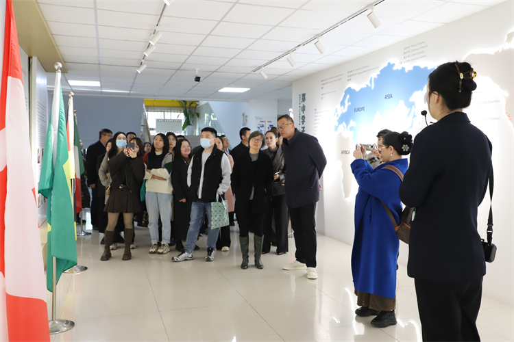 1763966775247237.jpg 图片 了解学校国际教育之路.jpg