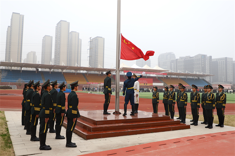 图2：升旗仪式.jpg