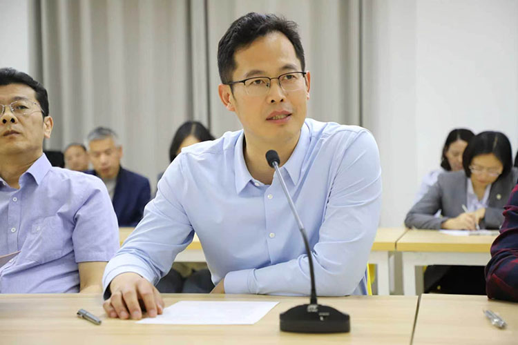图2.2.jpg