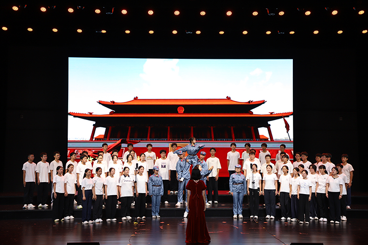 1791440937432732.jpg 图片4:高一9班《如愿》.JPG