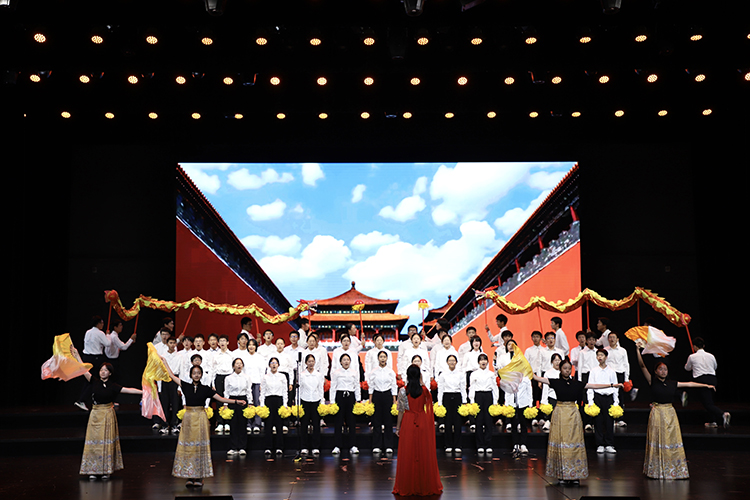 1791441018676194.jpg 图片8:高一1班《天地龙鳞》.jpg