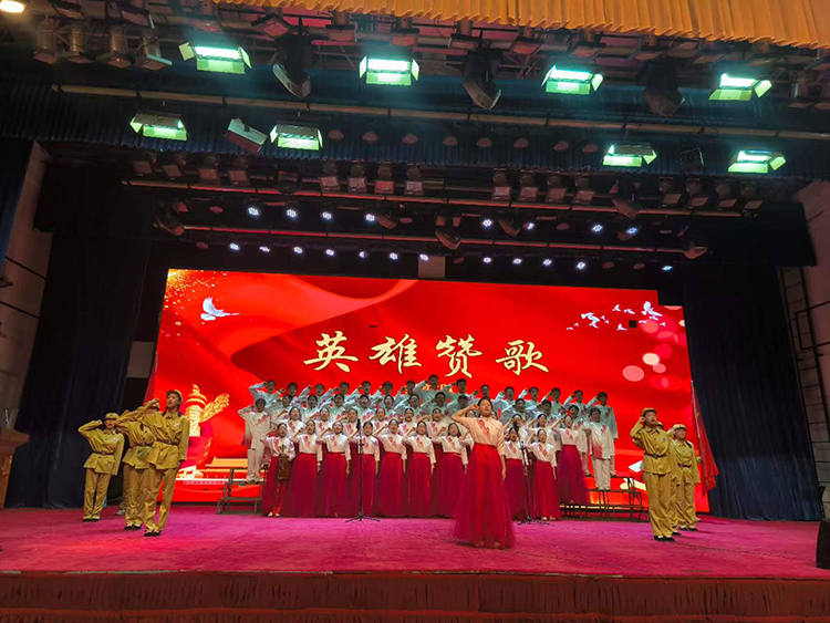 1791441460129092.jpg 图10:《英雄赞歌》.jpg